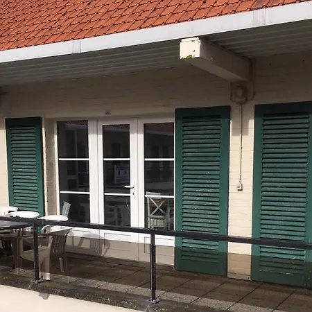 Dahlia 107 - Zonnig En Volledig Uitgerust Appartement De Haan Exterior photo
